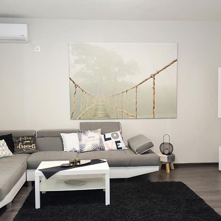 Cosy And Modern 1Bd Flat Near The City Centre By Flat Mаnager Варна Экстерьер фото